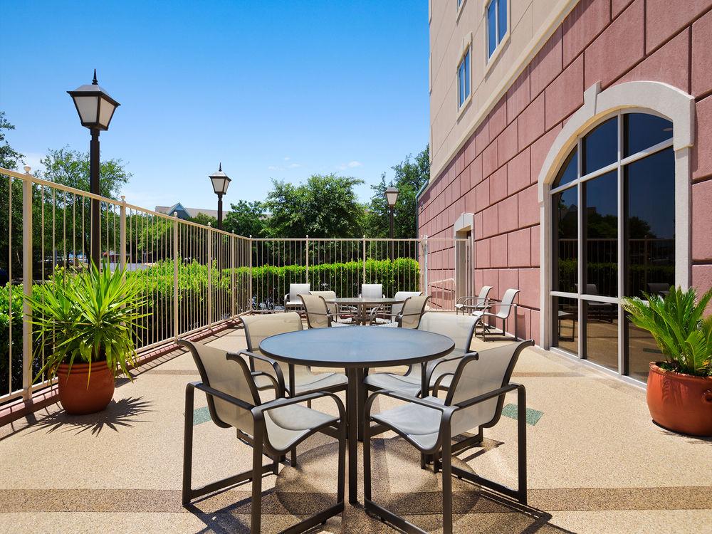 Embassy Suites By Hilton Austin Arboretum Exterior photo